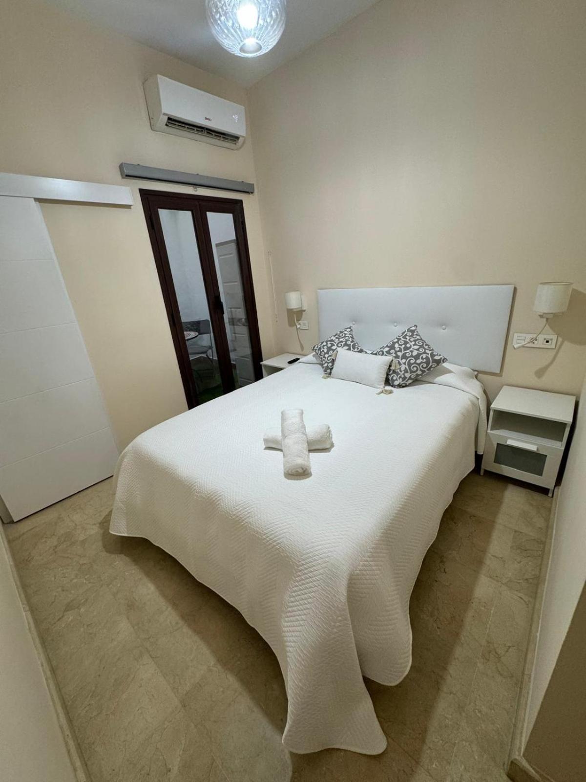 Apartamento En Lumbreras-Alameda Sevilla Exteriör bild