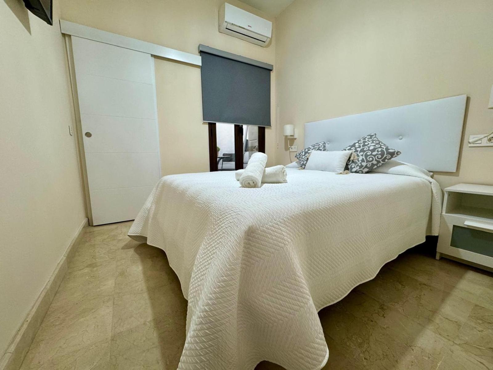 Apartamento En Lumbreras-Alameda Sevilla Exteriör bild