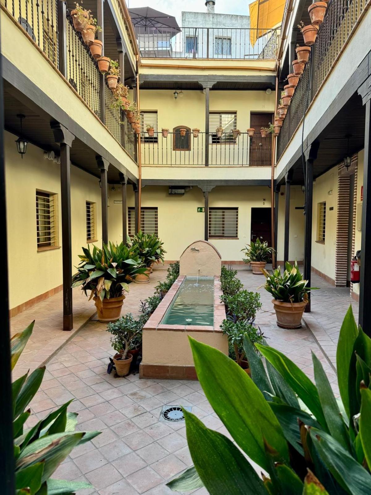 Apartamento En Lumbreras-Alameda Sevilla Exteriör bild